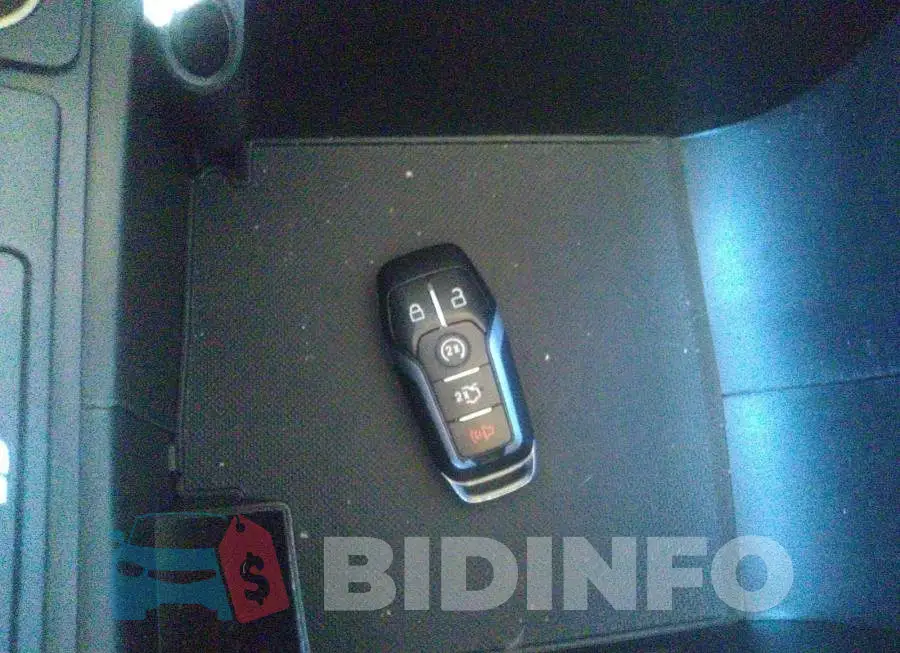 3FA6P0LU4GR168048 Photo# 11