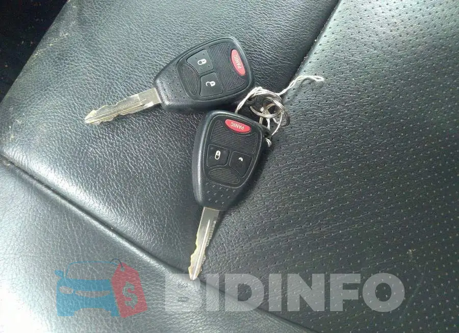 1C4NJDAB9FD207448 Photo# 11