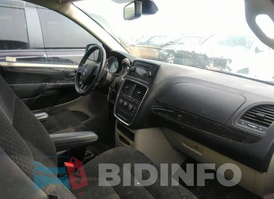2C4RDGBG3KR615438 Photo# 5