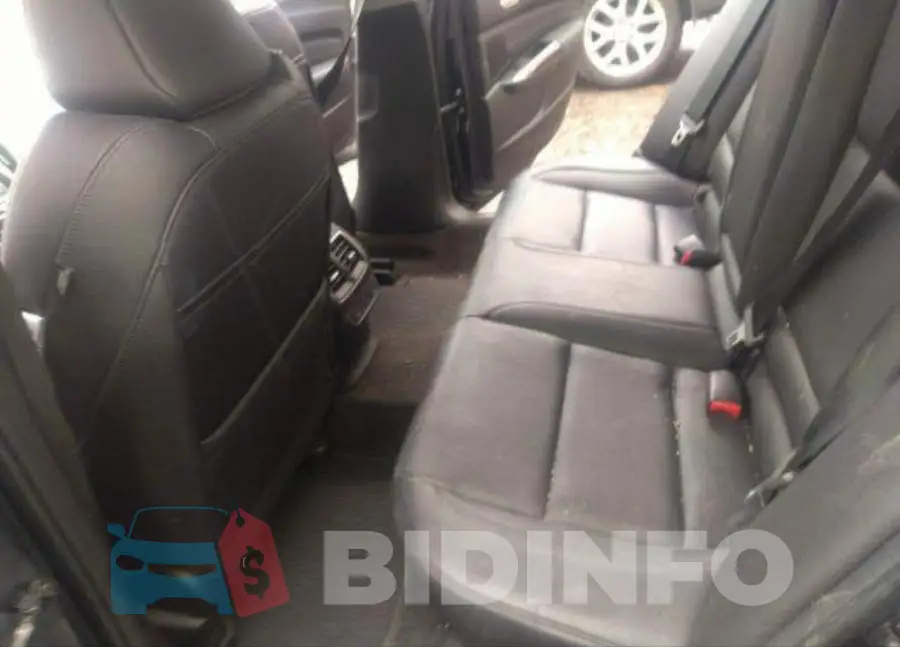 19UUB1F53GA800981 Photo# 9