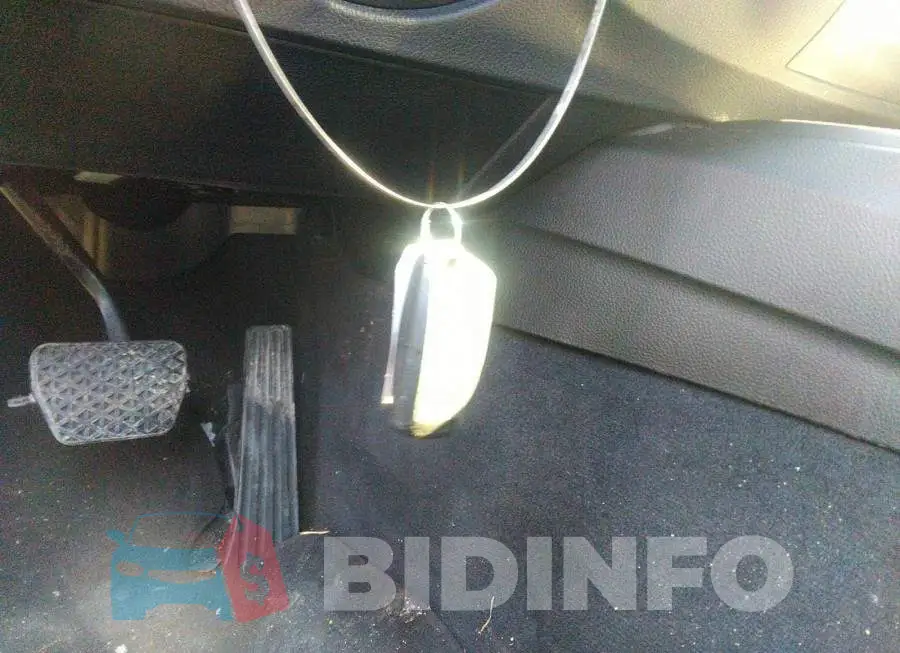 WBA8A3C55GK689960 Photo# 11