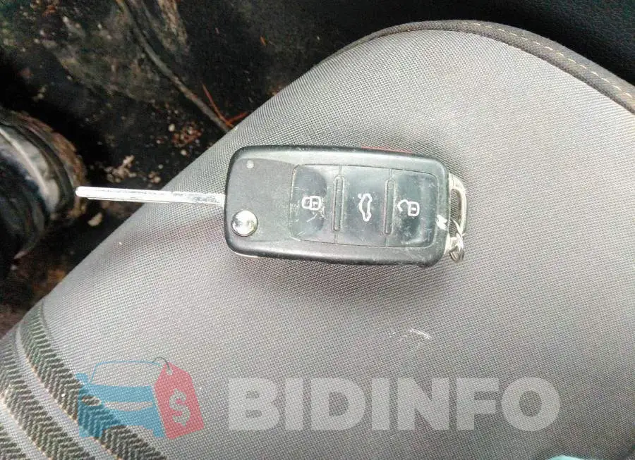 3VWDB7AJ4HM390134 Photo# 11