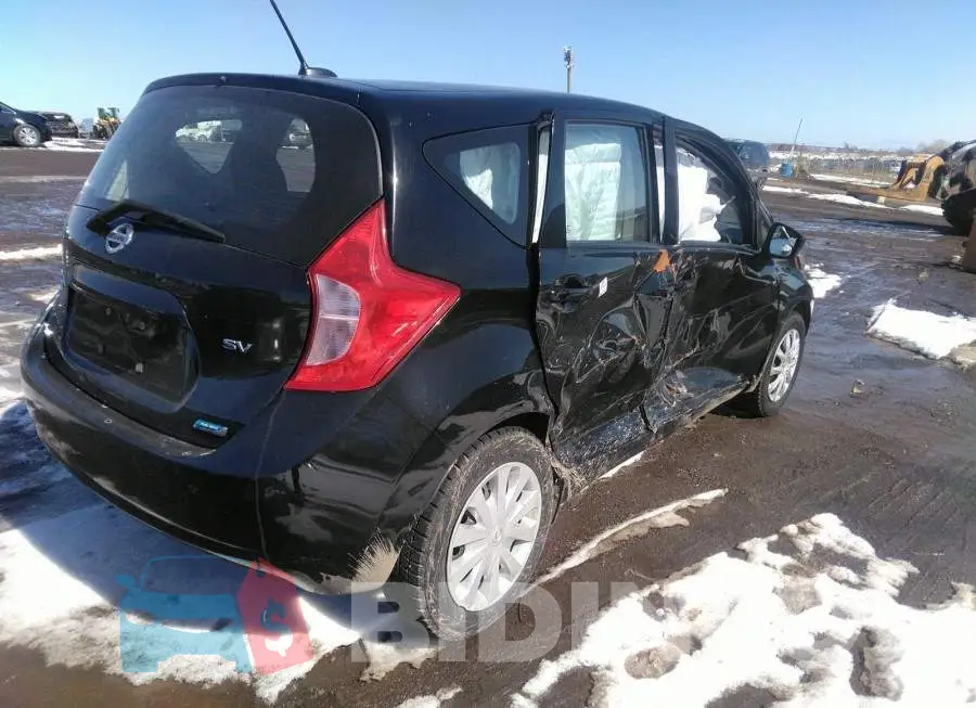 3N1CE2CP5FL367395 Photo# 4