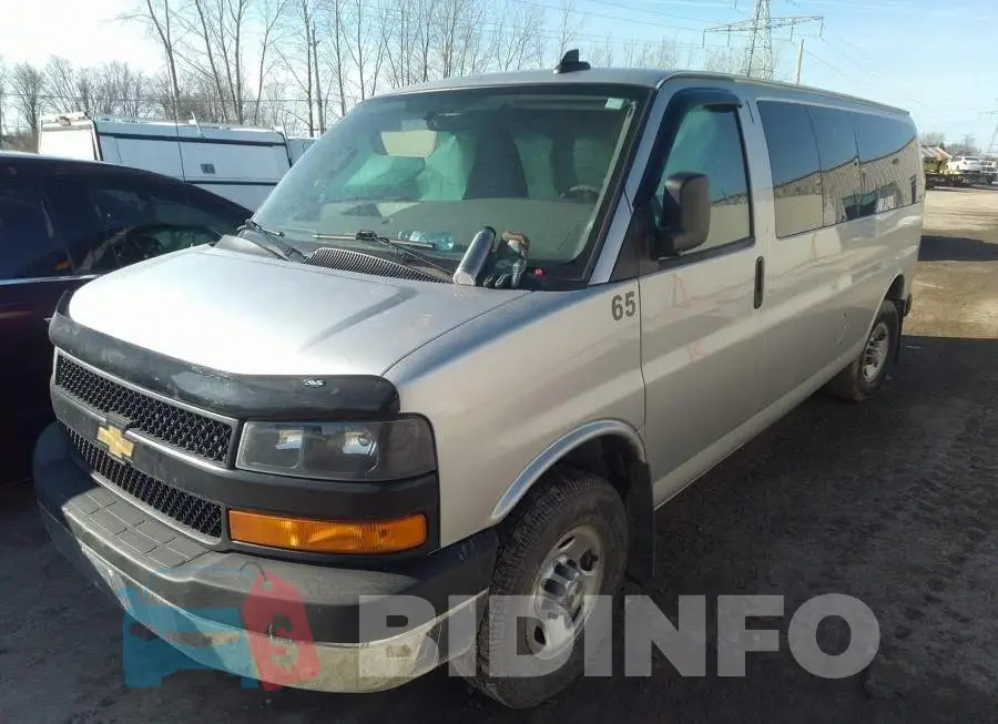 1GAZGNF71M1302376 Photo# 2