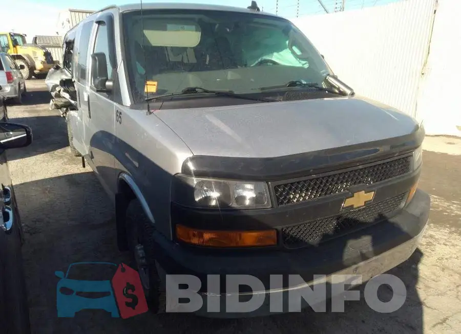 1GAZGNF71M1302376 Photo# 1