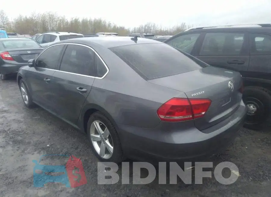 1VWBS7A34FC110204 Photo# 3