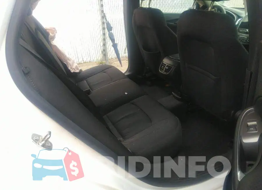 1G1ZD5ST2KF122528 Photo# 8