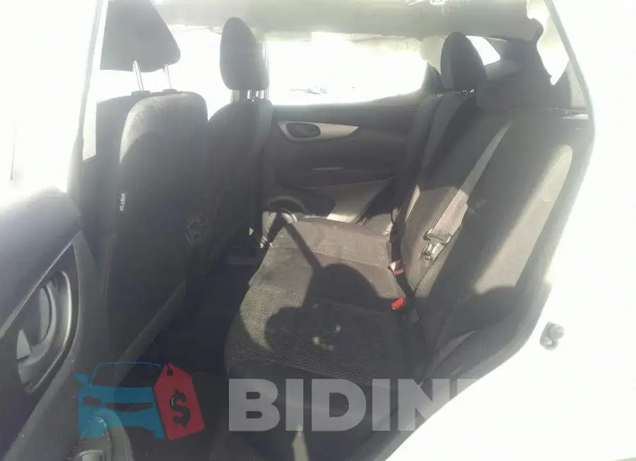 JN1BJ1CR5KW321749 Photo# 8