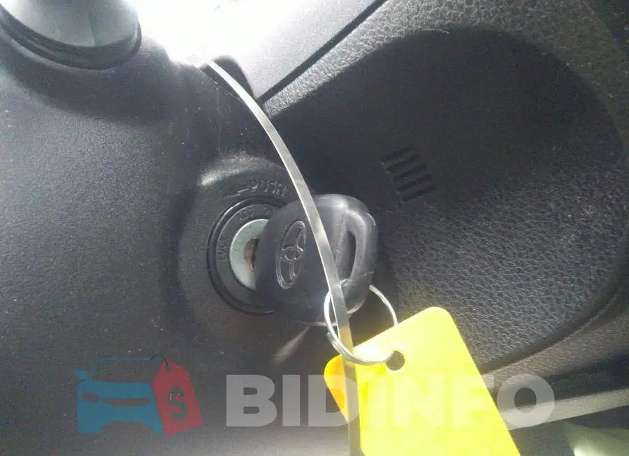 2T1BURHE2JC107351 Photo# 11