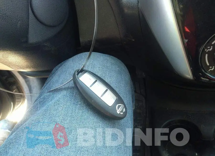 3N1CE2CP0GL411224 Photo# 11