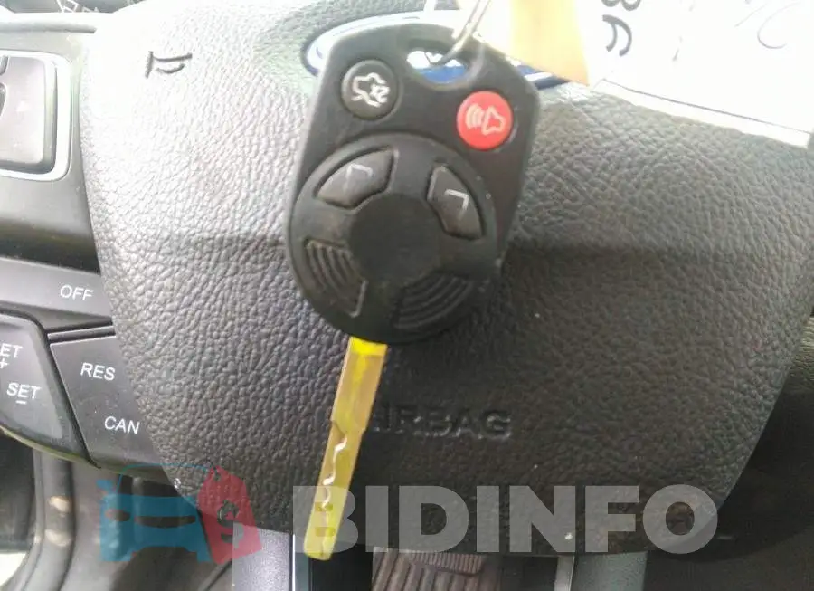 1FADP3F24FL284379 Photo# 11