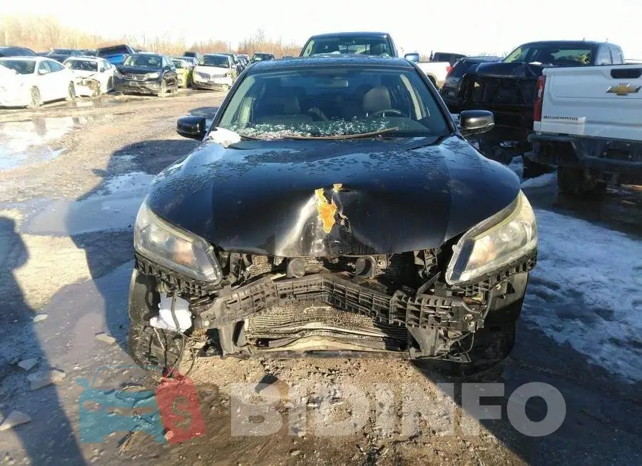 1HGCR2F5XFA802402 Photo# 6