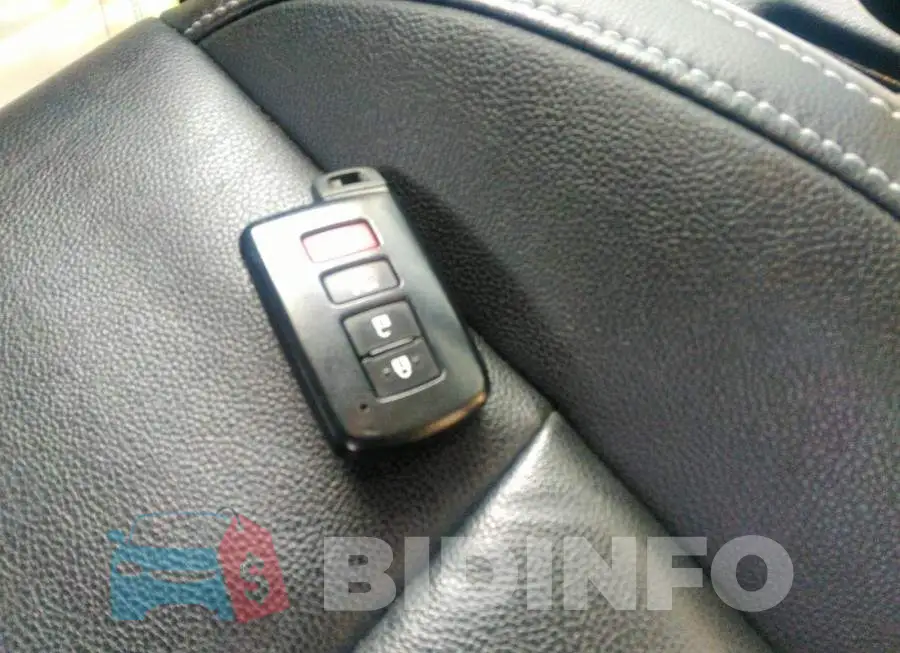2T1BURHEXFC240821 Photo# 11