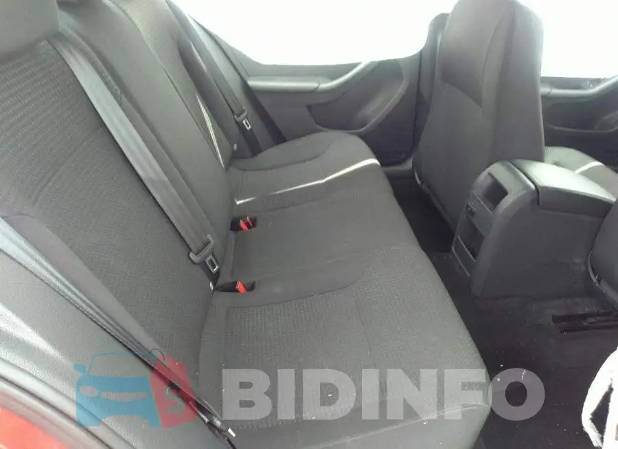 3VW267AJ7GM225561 Photo# 8