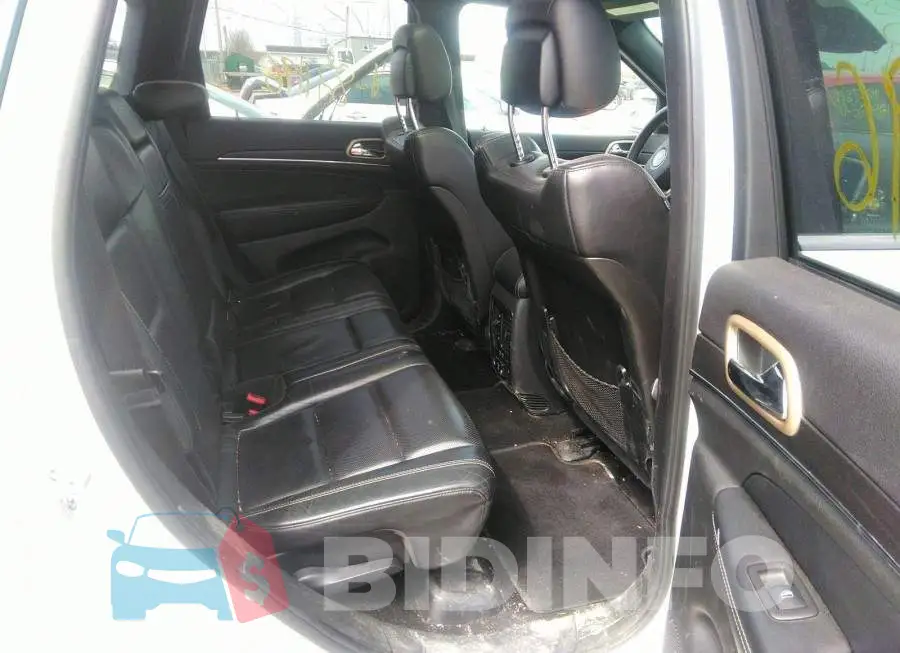 1C4RJFBG3FC821196 Photo# 8