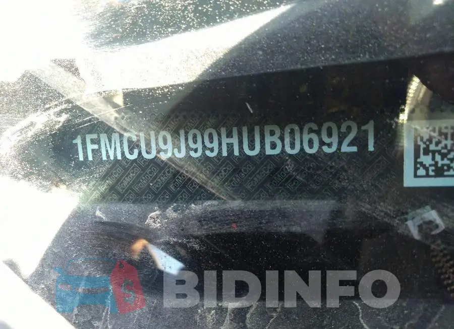 1FMCU9J99HUB06921 Photo# 9