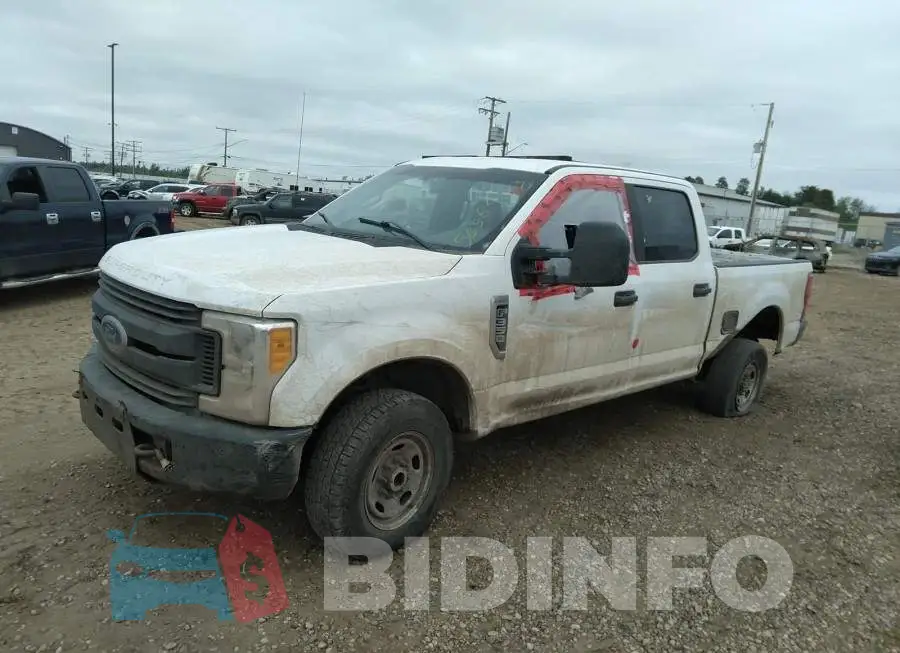 1FT8W3B60HEB71480 Photo# 2
