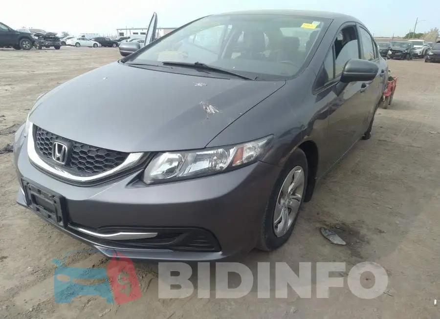 2HGFB2F47FH060115 Photo# 2
