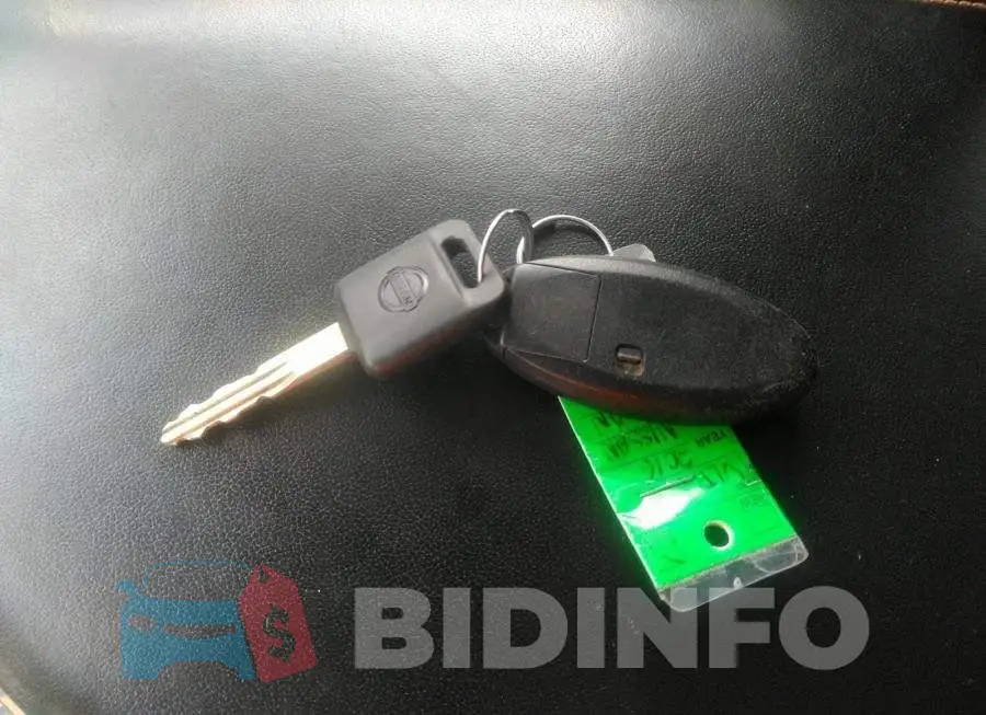 1N6BA1F29GN501192 Photo# 11