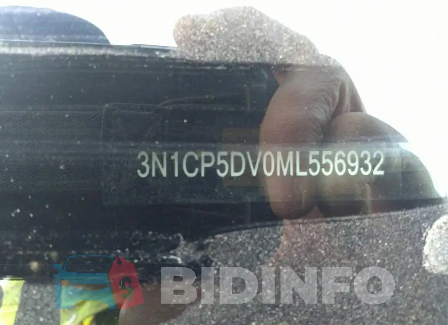 3N1CP5DV0ML556932 Photo# 9