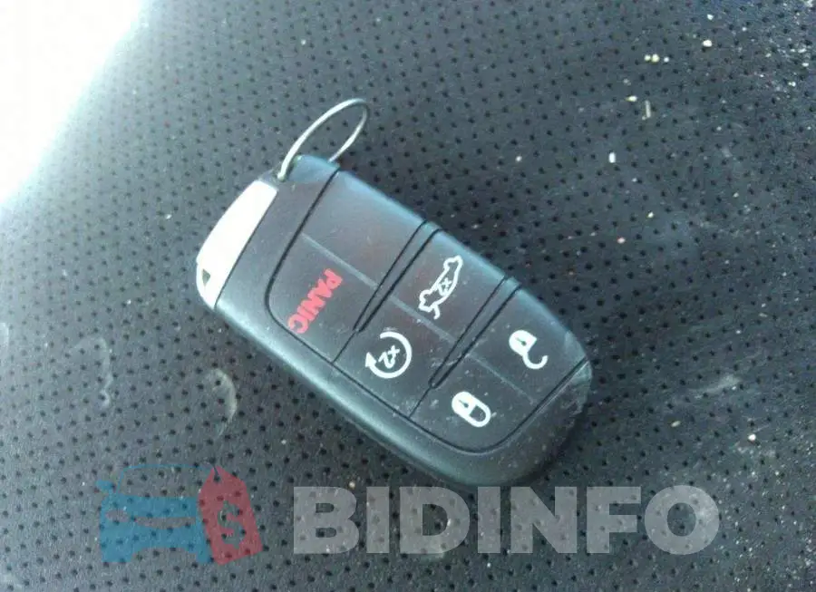 2C3CDXMG1MH575635 Photo# 11