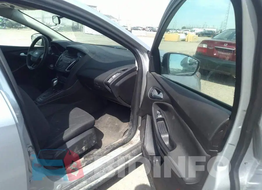 1FADP3F22GL341521 Photo# 5