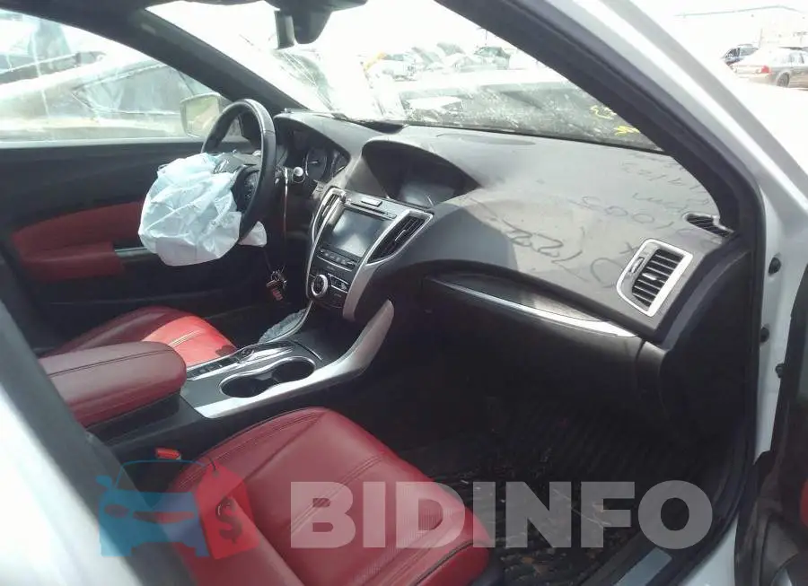 19UUB3F62LA801005 Photo# 5