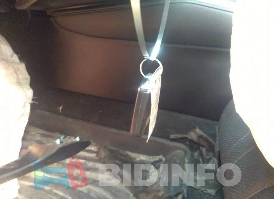 1HGCV2F90KA802420 Photo# 11