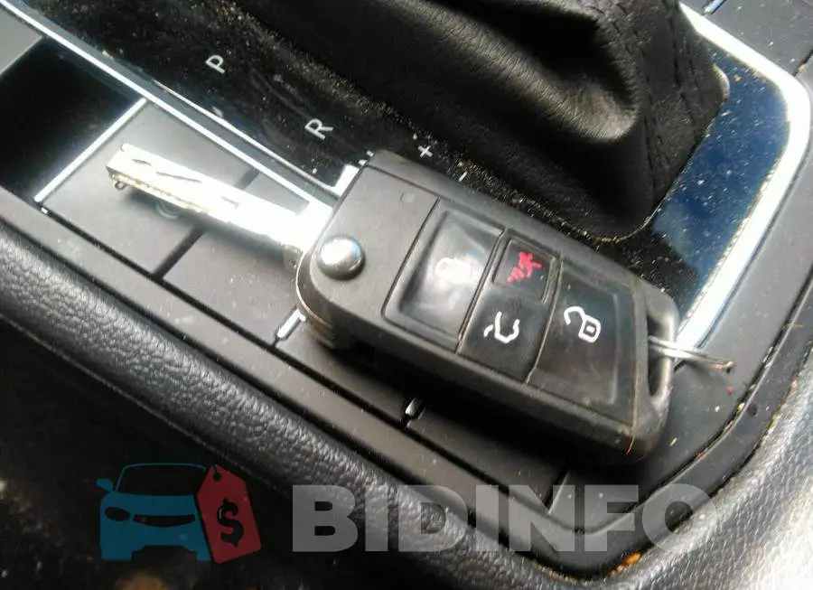 3VWCB7BU3LM028034 Photo# 11