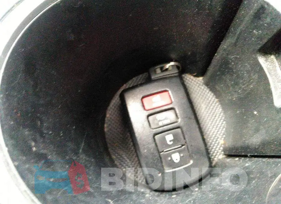 2T1BPRHE0FC244173 Photo# 11