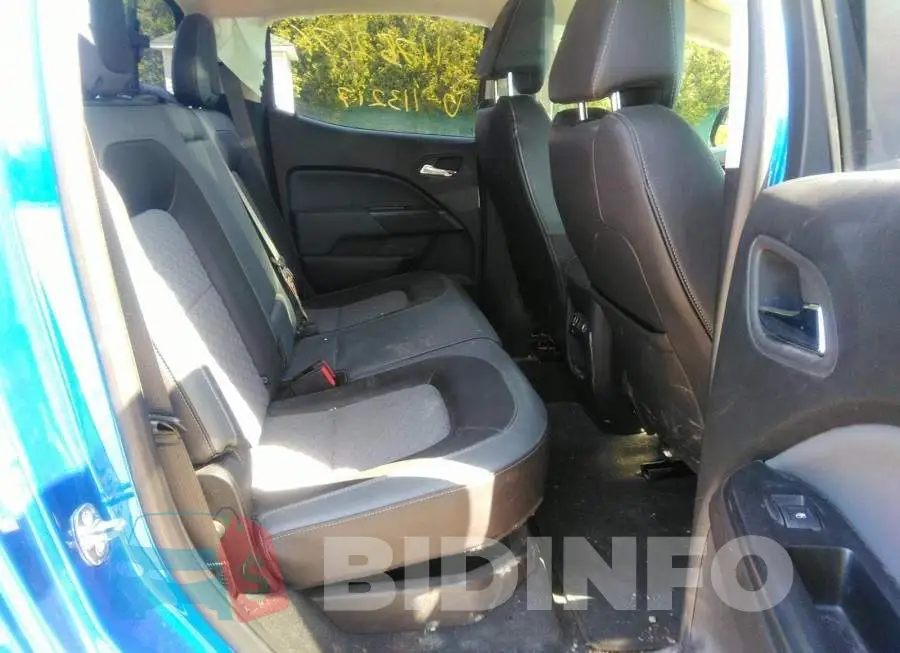 1GCGTDEN7L1113217 Photo# 8