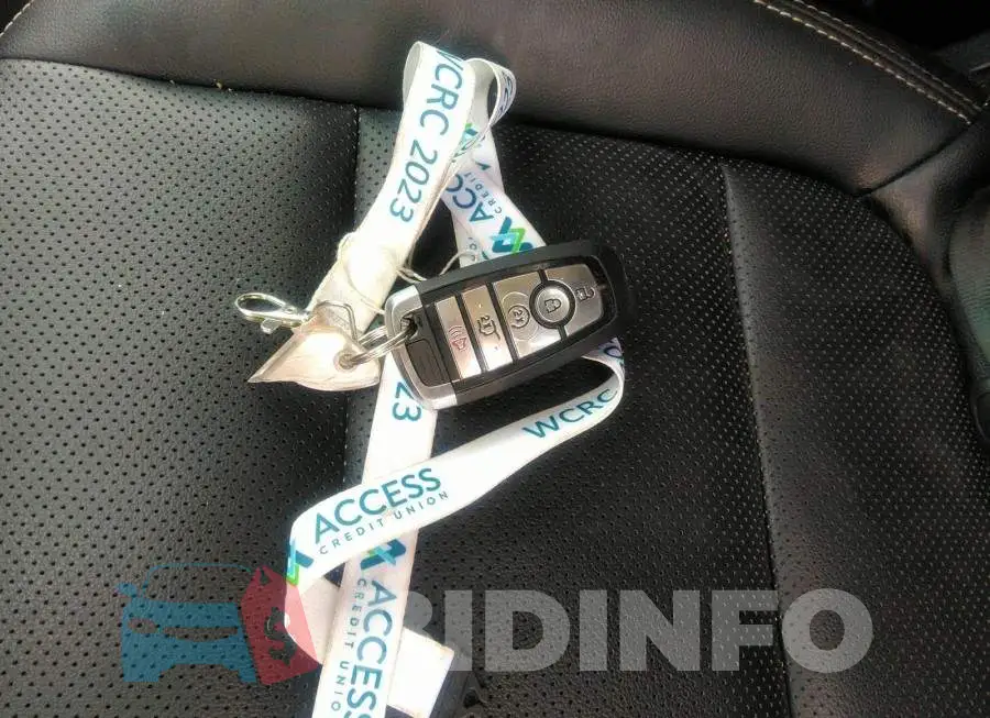 1FMCU9J98NUA73521 Photo# 11