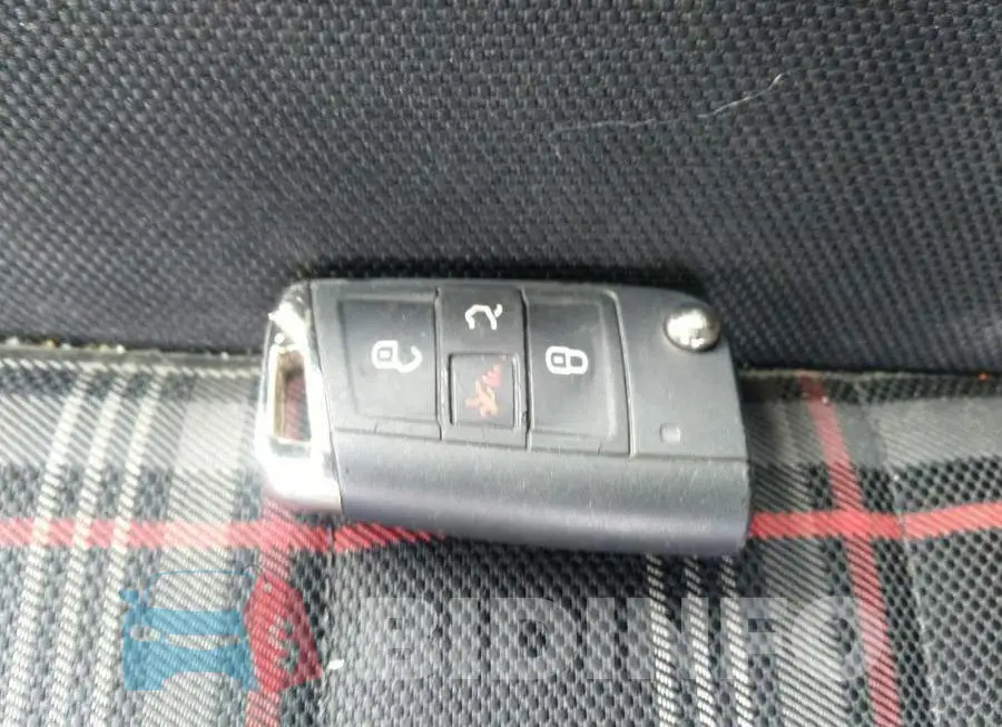 3VW5T7AU6HM018144 Photo# 11