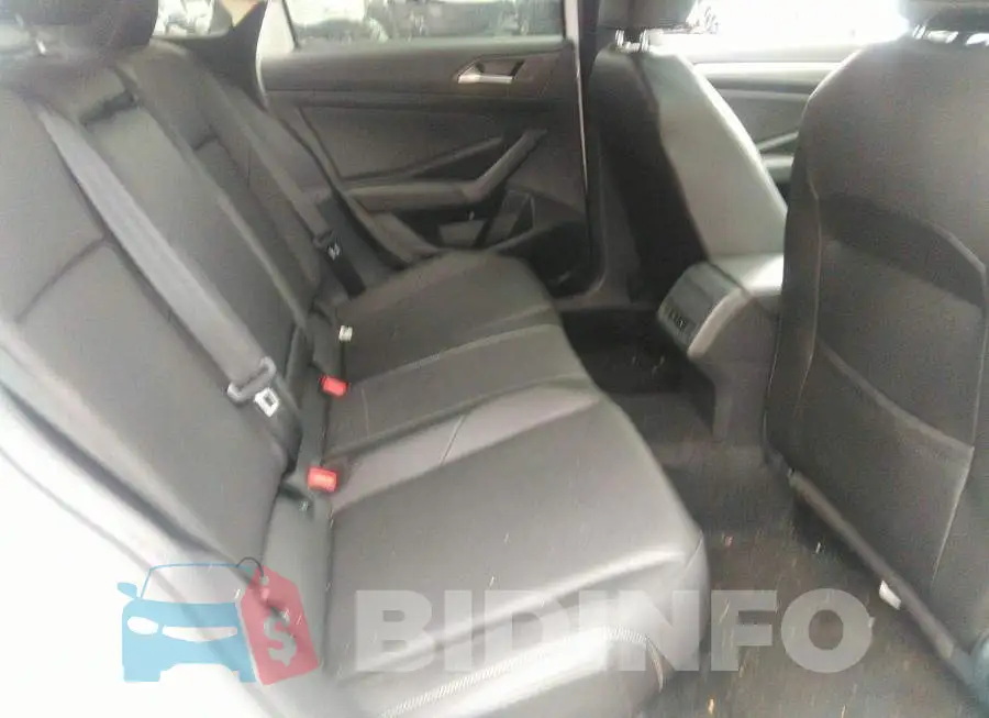 3VWEB7BU3LM068283 Photo# 8