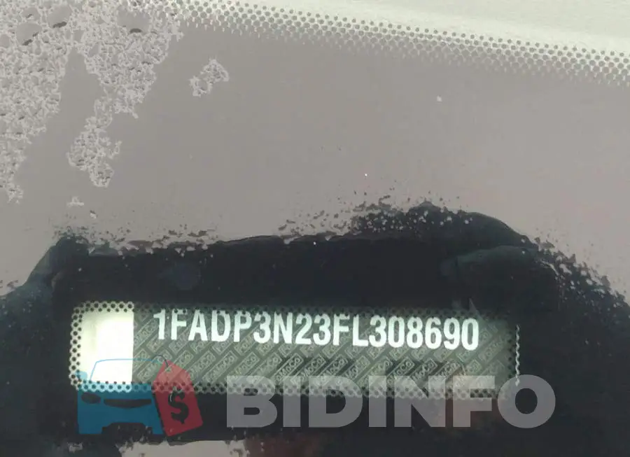 1FADP3N23FL308690 Photo# 9