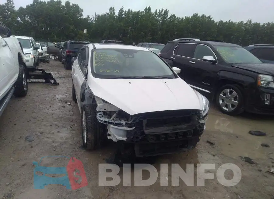 1FADP3N23FL308690 Photo# 6
