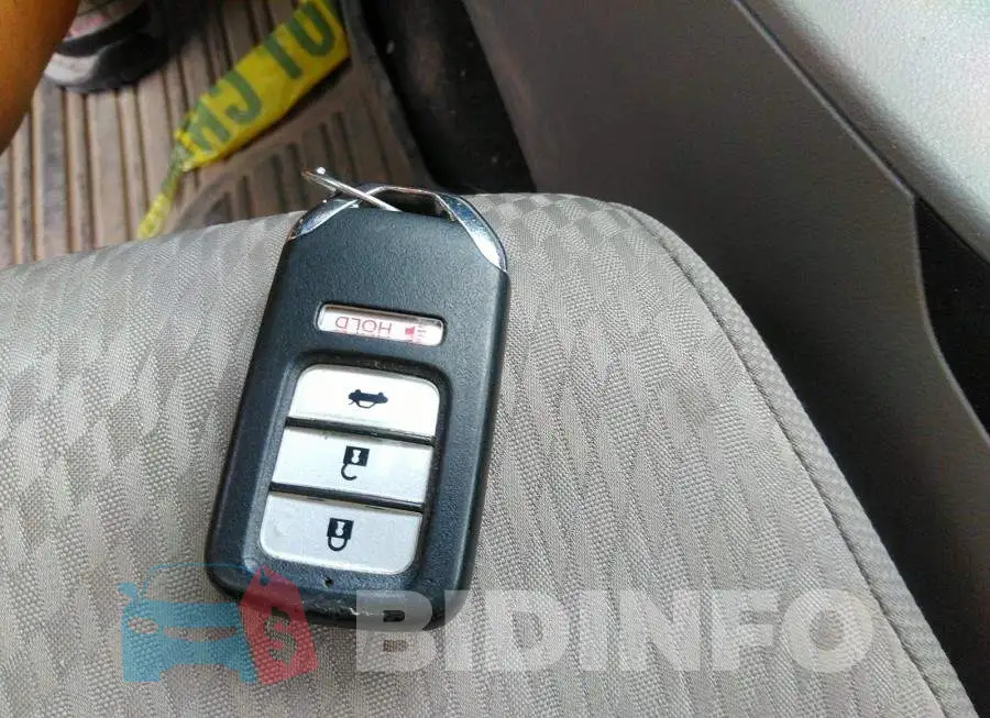2HGFB2F56FH010153 Photo# 11