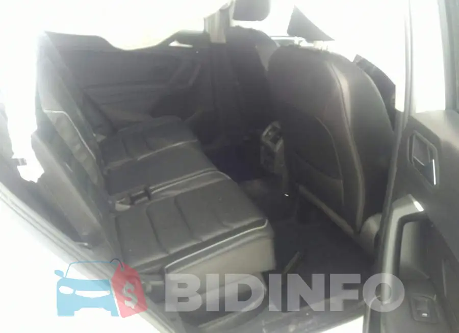 3VV4B7AX2KM184102 Photo# 8