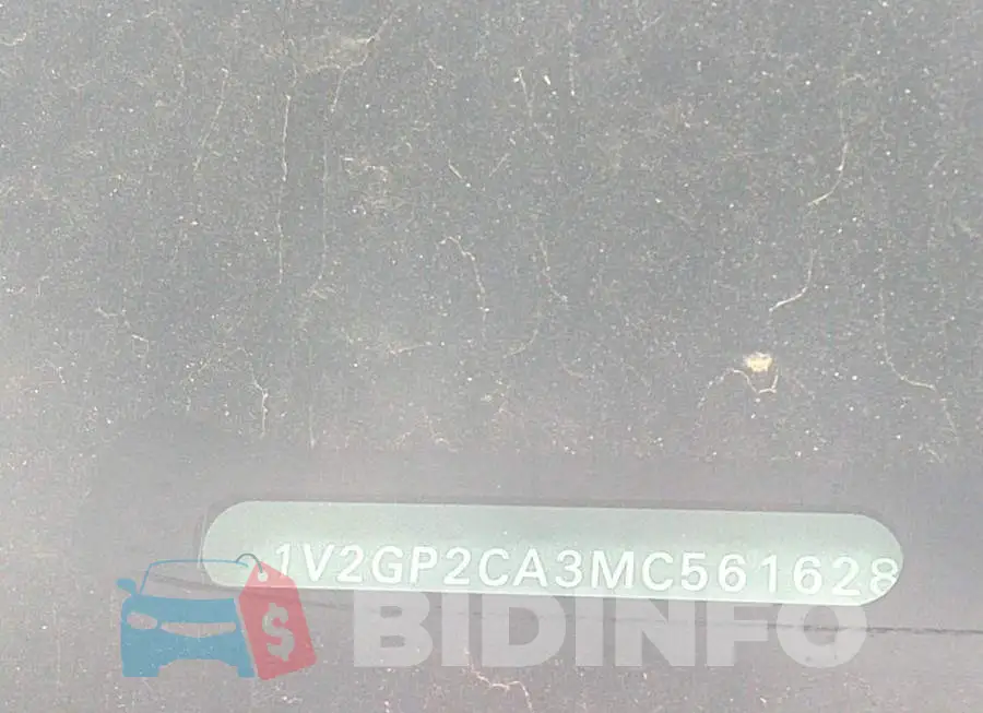 1V2GP2CA3MC561628 Photo# 9
