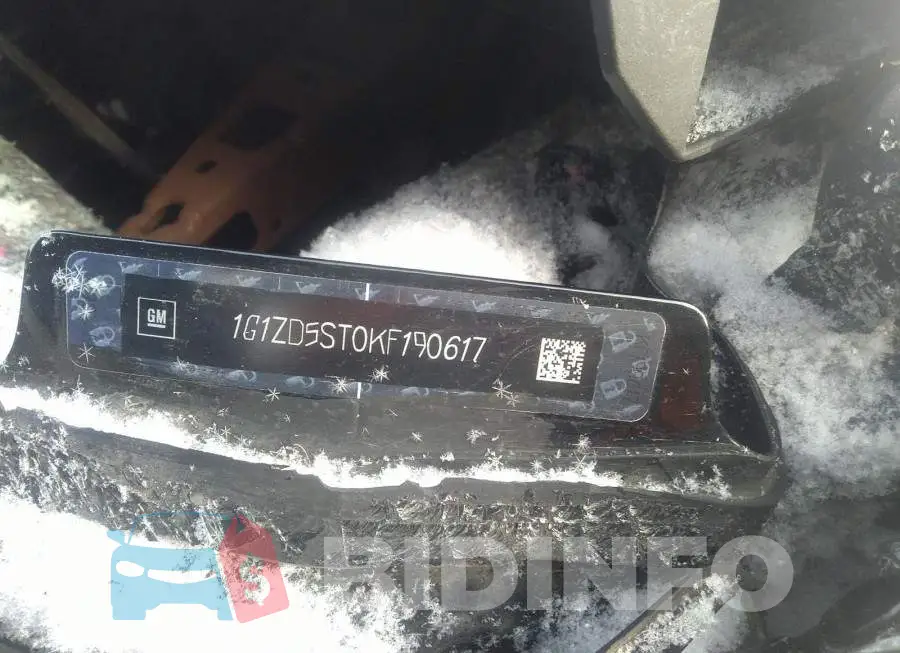 1G1ZD5ST0KF190617 Photo# 9