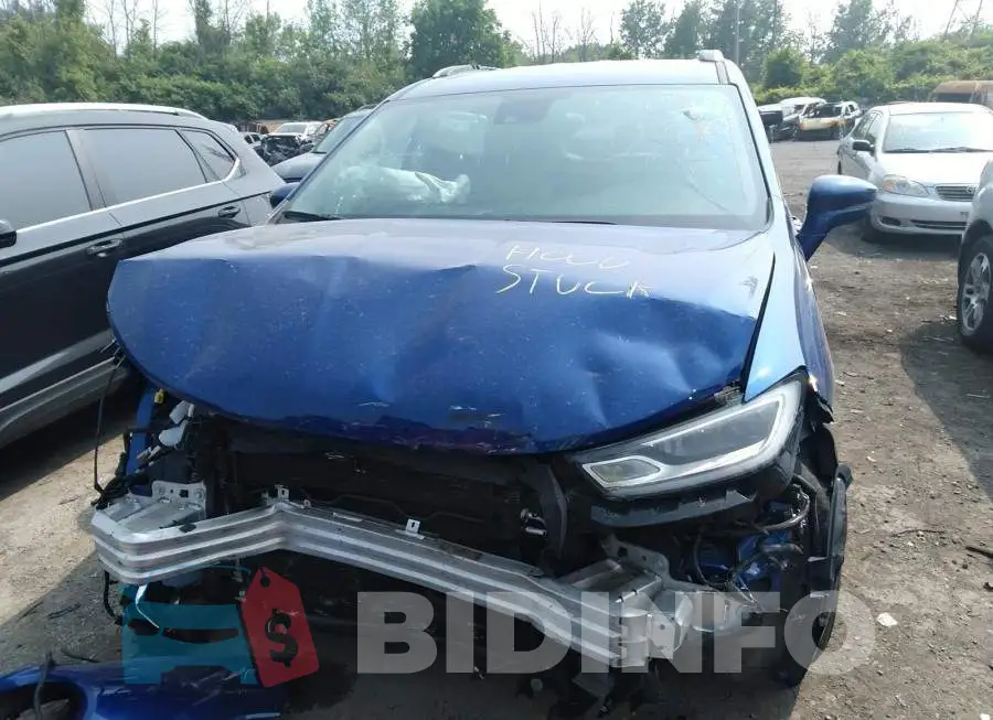2C4RC1EG4MR537458 Photo# 10