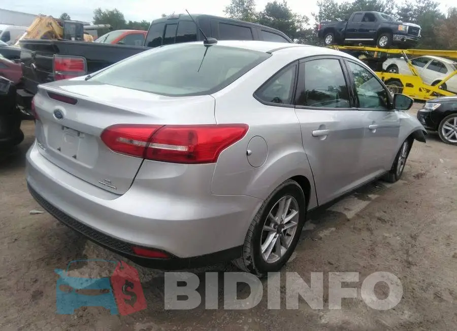1FADP3F21GL272711 Photo# 4