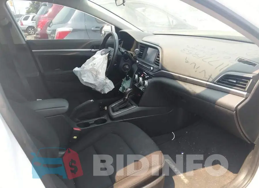 KMHD84LF2LU991888 Photo# 5