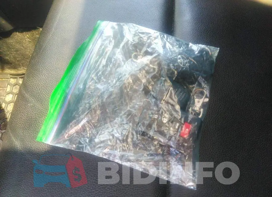 2T1BPRHEXFC402051 Photo# 11