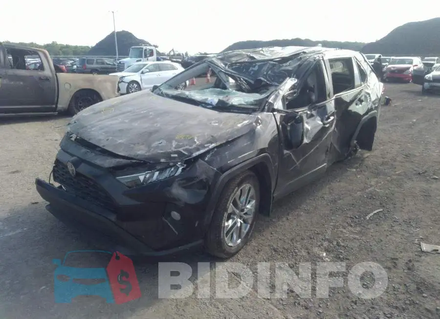 2T3R1RFV9MC170839 Photo# 2