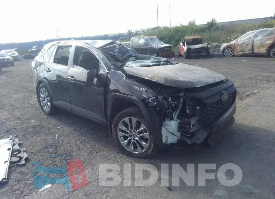 2T3R1RFV9MC170839 Photo# 1