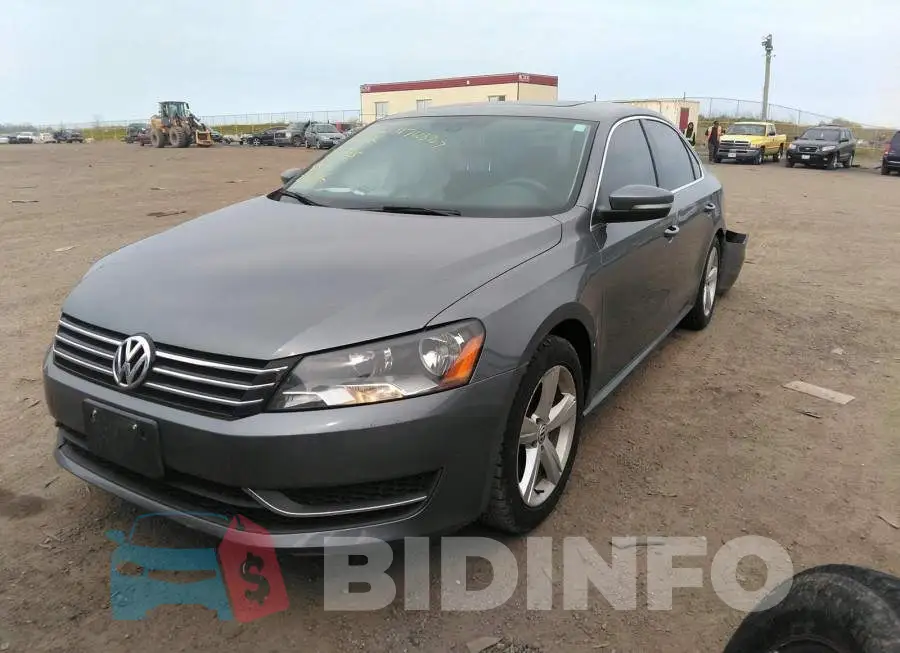 1VWBS7A30FC115335 Photo# 2
