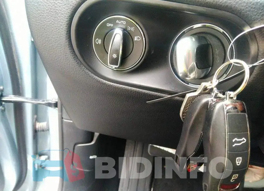 WP1AB2A57LLB36793 Photo# 11