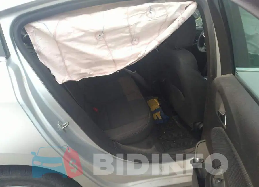 1G1BE5SM5G7321744 Photo# 8