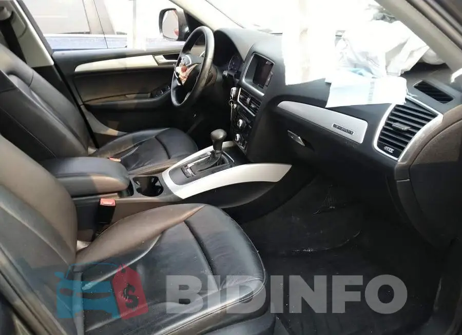 WA1CFCFP5FA133481 Photo# 5